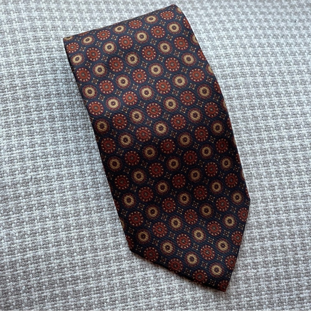 Brooks brothers Silk Tie.